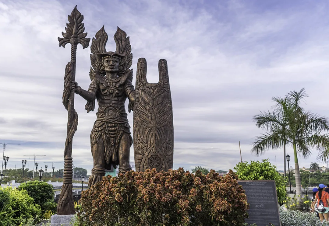 Datu Paiburong Statue